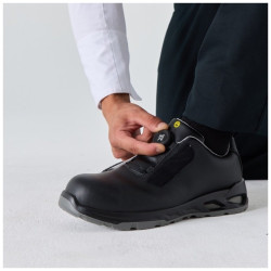 Mocassin NLOCK noir, détail de la molette FitNLock